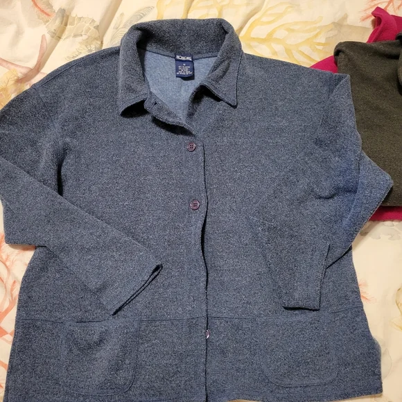 Last Call! FINAL PRICE: VTG Express, Cherokee, HonorsY2K Button-Ups (3-M, 1-L) - Picture 10 of 11